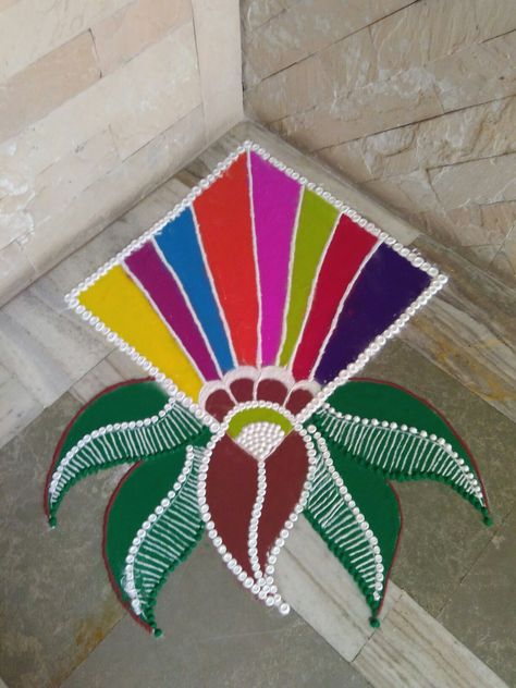 Happy sankrant #kite #patang #haldikunku #rangoli #easydesign #rainbow #uttarayan #sankrant #kitefestival Haldikunku Rangoli, Kite Rangoli Design, Kite Rangoli, Sankranthi Rangoli, Kite Festival, Diwali Craft, Easy Rangoli Designs, Easy Rangoli, Rangoli Design