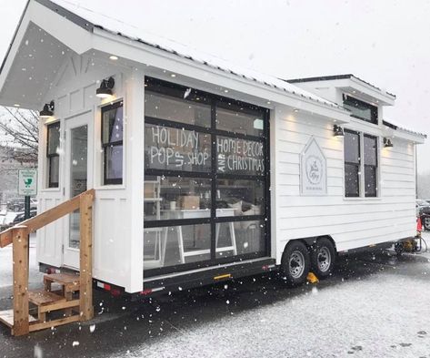 Our Favorites from Georgia Tiny House Festival 2018 – HomeCrux Tiny Home Layout, Tiny Home Designs, Cottage Images, Home Layout, Mobile Coffee Shop, Tiny Shop, Salon Suites, Coffee Stands, Mobile Boutique