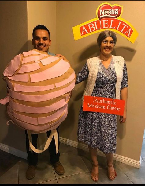 Chambelan Outfits, Mexican Halloween Costume, Front Yard Halloween Decorations, Crazy Halloween Costumes, Chocolate Abuelita, Mexican Halloween, Halloween Costumes Diy Couples, Funny Couple Halloween Costumes, Hispanic Aesthetic