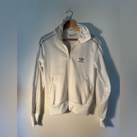 Small White & Silver Adidas Jacket White Adidas Jacket Outfit, Adidas Jacket Outfit, White Adidas Jacket, Silver Adidas, Adidas Jumper, Adidas Zip Up Hoodie, Adidas Zip Up, Adidas Trefoil, Adidas Jackets