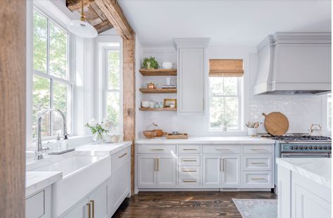 The 15 Most Beautiful Modern Farmhouse Kitchens on Pinterest Beautiful Modern Farmhouse, Farmhouse Kitchens, Gallery Ideas, Kitchen Gallery, Decorating Themes, Hus Inspiration, Kitchen Decorating, Kitchen Remodeling Projects, Modern Farmhouse Kitchens