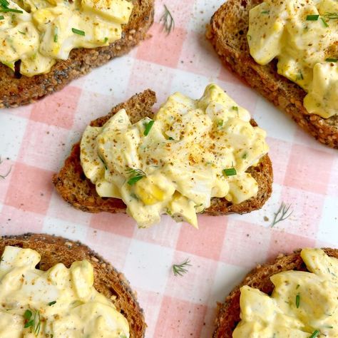 Old Bay Appetizers, Old Bay Egg Salad, Creamy Egg Salad, Classic Egg Salad, Lunch Prep, Creamy Eggs, Dinner Meal Prep, Egg Salad Recipe, Lunch Bowl