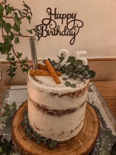 Rustic naked butter cream cake Rustic Birthday Cakes For Men, Naked Cake Birthday, Rustic Birthday Cake, Butter Cream Cake, Rustic Tableware, Artisanal Design, Naked Cakes, Mens Birthday Party, Events Ideas