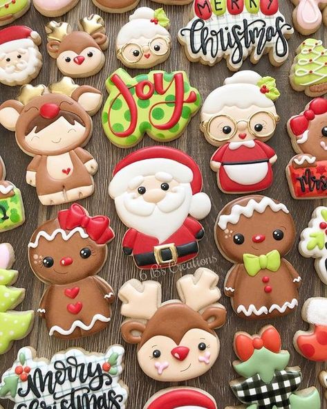 100 Christmas Cookies Decorations That Are Almost Too Pretty To Be Eaten - Hike n Dip Christmas Sugar Cookies Decorated, Cute Christmas Cookies, Christmas Bucket, Christmas Cookie Exchange, Christmas Cookies Easy, Sugar Cookie Designs, Best Christmas Cookies, Xmas Cookies, Creative Cookies