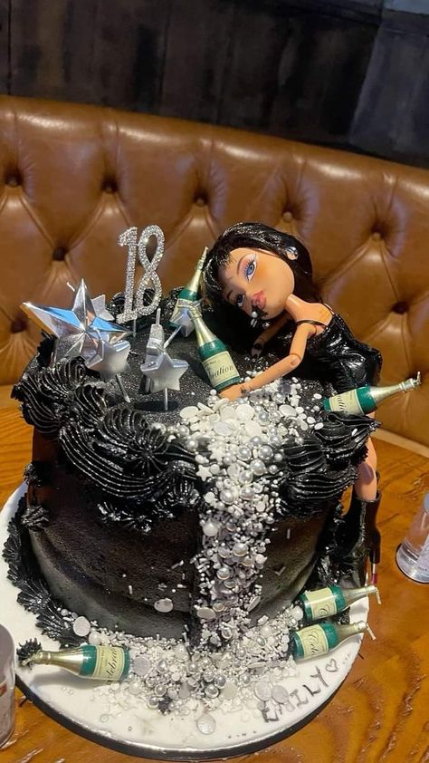 Drunk Bratz Cake, Bratz 21st Birthday, 18tg Birthday Cake, Bratz Cake Ideas, Happy 21st Birthday Funny, Bratz Birthday Cake, Barbie 21st Birthday Cake, 20th Birthday Ideas Themes, Bratz Birthday Party Ideas