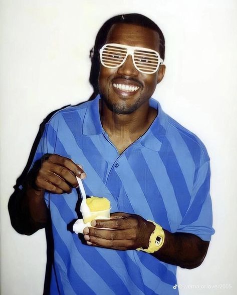 Kanye Happy, Kanye Memes, Kanye West Photo, Kanye West Funny, New Kanye, Rap Aesthetic, Hip Hop Rap, Fav Celebs, Kanye West