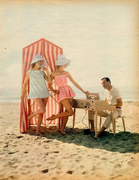 Francesco Scavullo, Jack Lemmon, Sand Sea, Seventeen Magazine, Vintage Swimwear, Vintage Girl, Spring Color, Vintage Vogue, Vintage Beach