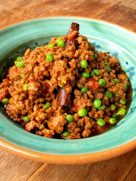 Ground Beef Peas, Minced Beef Curry, Beef Curry Recipe, Cape Malay, Cardamom Pods, Minced Meat Recipe, Malay Food, Peas Recipe, African Cooking