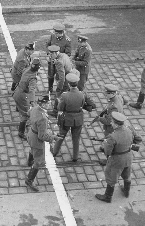 WWII equipment of the Bundesgrenzschutz – wwiiafterwwii Ww2 Soldiers, Germany Ww2, German Soldiers Ww2, West Berlin, East Berlin, German History, Military Pictures, Military Photos, Berlin Wall