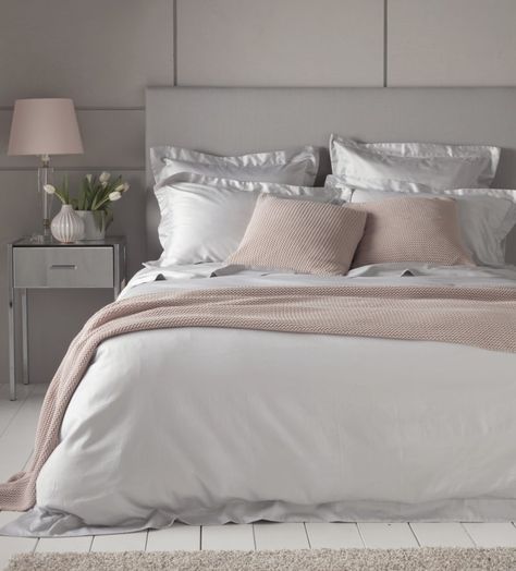 Light Grey Duvet Cover, Classic Bedroom Interior, Pink Bed Linen, Silver Bedding, Grey Duvet Cover, Black Bed Linen, Grey Duvet, Yves Delorme, Gray Duvet Cover