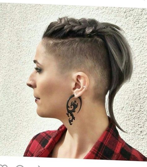 Viking Hairstyles Female, Viking Haircut, Viking Hairstyles, Half Shaved Hair, Shaved Side Hairstyles, Short Hair Hacks, Viking Hair, Braided Ponytail Hairstyles, Penteado Cabelo Curto