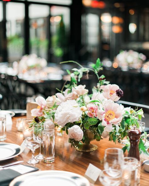 Summer Wedding Centerpieces, Pink Wedding Centerpieces, Pink Centerpieces, Summer Centerpieces, Red Bouquet Wedding, Low Centerpieces, View Photography, Floral Centerpiece, Brooklyn Wedding