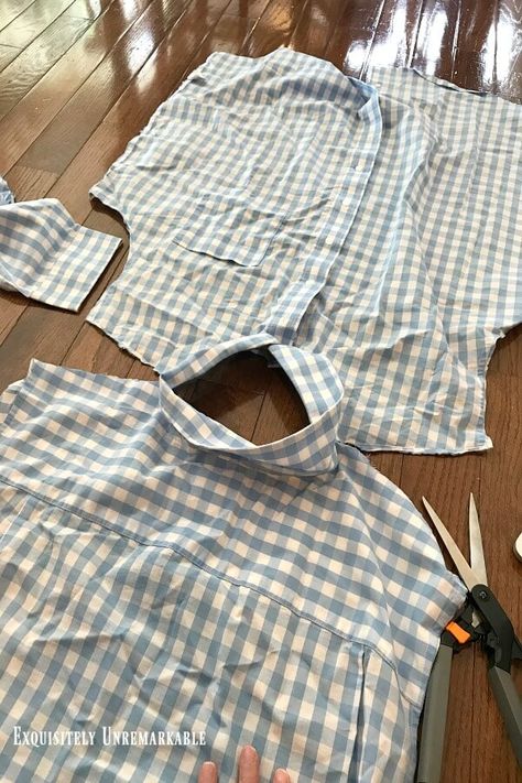 Shirt Aprons Diy, Aprons From Mens Shirts, Apron From Mens Shirt Diy, Dignity Bibs, Men's Shirt Apron, Apron Diy, Easy Apron, Shirt Apron, Apron Sewing