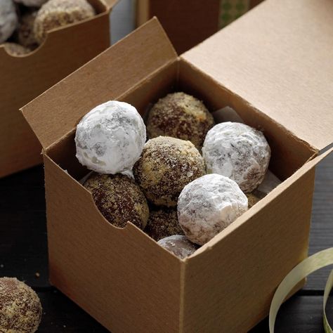 Rum Balls Rum Ball, Bark Recipes, Christmas Candy Homemade, Christmas Bark, Best Christmas Cookie Recipe, Rum Balls, Snowball Cookies, Baking Cocoa, Best Christmas Cookies