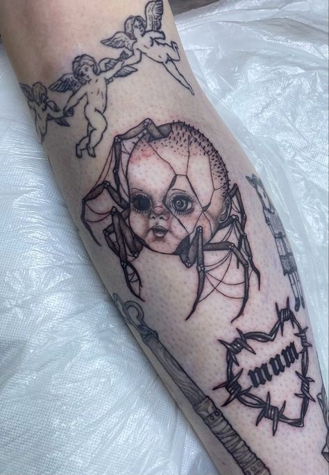 Creepy Knee Tattoos, Creepy Tattoo Sleeve, Dark Creepy Tattoos, Gothic Knee Tattoo, Creepy Tattoos For Women, Lobotomy Tattoo, Horror Flash Tattoo, Eerie Tattoos, Moody Tattoo