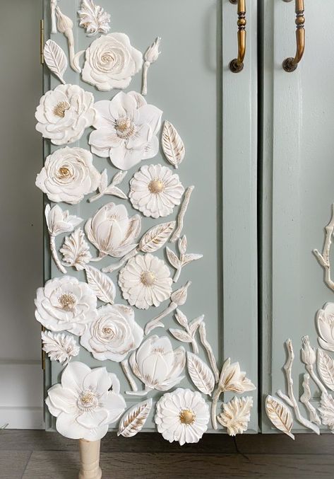 Floral Painted Dresser Ideas, Appliques On Furniture, Decor Molds For Furniture, Resin Flowers On Furniture, Iod Moulds On Furniture, Iod Molds On Furniture, Anthropologie Dresser Diy, Diy Dresser Makeover Kids, Dresser Makeover Kids