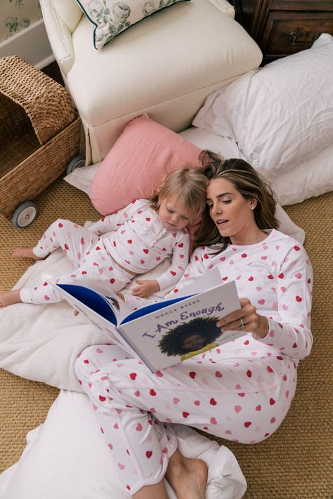 Valentine's Day At Home - Julia Berolzheimer Valentines Pajamas, Mother Daughter Photoshoot, Mother Daughter Fashion, Julia Berolzheimer, Life Vision, Candlelit Dinner, Heart Valentines, Valentine Day Special, Shape Crafts