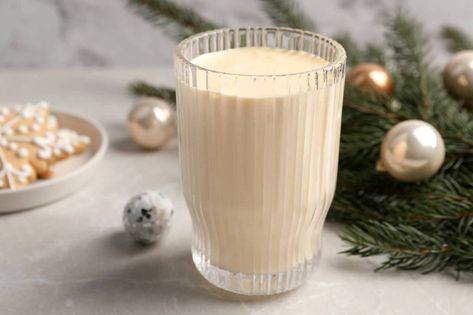 Christmas Drink, Eggnog Recipe, Popular Drinks, Common Questions, Christmas Drinks, Classic Holiday, Simple Recipe, Whips, Quick Easy Meals