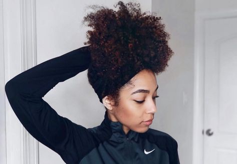 “Working Hair Gif, High Porosity Hair, Gym Hairstyles, Hair Porosity, Hair Png, Best Hairstyle, Low Maintenance Hair, Curly Girl Method, Chic Hairstyles