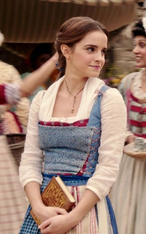 Belle Emma Watson Aesthetic, Beauty And The Beast Live Action, Belle Aesthetic, Beauty And The Beast 2017, Emma Watson Belle, Emma Watson Pics, Beauty And The Beast Movie, Disney Live, Belle Beauty And The Beast