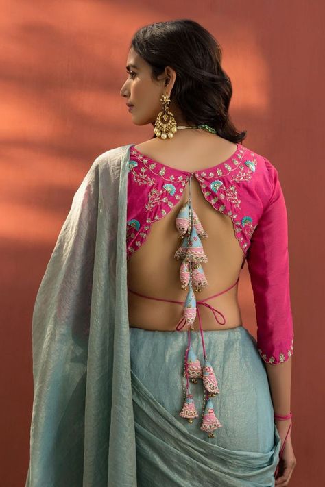 Blouse Designs Catalogue, Latest Blouse Designs Pattern, Backless Blouse Designs, New Saree Blouse Designs, Fashionable Saree Blouse Designs, Blouse Back Neck Designs, Blouse Design Images, Blouse Designs Indian, Elegant Blouse Designs