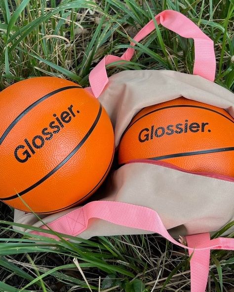 Glossier (@glossier) • Instagram photos and videos Basketball Women, Hailey Rhode Baldwin, Team V, Usa Basketball, German Women, Instagram Giveaway, Vision Board, London, Photo And Video