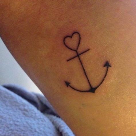 Anchor Heart Tattoo, Bff Tats, Anker Tattoo, Anchor Tattoos, Heart Tattoos, D Tattoo, Anchor Tattoo, Initial Tattoo, Side Tattoos