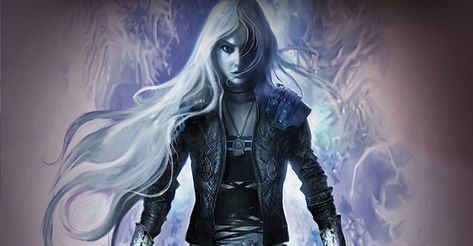 Wyrdmarks and Worldbuilding: Reading Sarah J. Maas's Throne of Glass Purple Cloak, Throne Of Glass Characters, Assassin's Blade, Aelin Ashryver Galathynius, Celaena Sardothien, Aelin Galathynius, Throne Of Glass Books, Crown Of Midnight, Glass Book