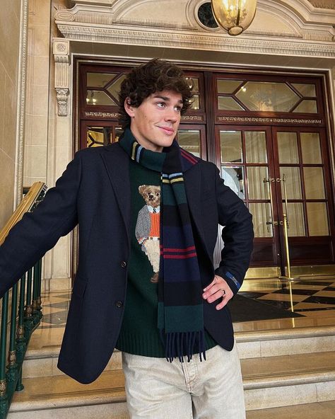 Old Money Men Outfit, Aesthetic Guy Outfits, Old Money Men, Money Men, Noah Beck, Boys Christmas Outfits, Preppy Men, Preppy Mens Fashion, Ivy League Style