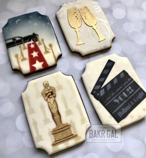 Red Carpet Cookies Decorated, Red Carpet Cookies, Hollywood Cookies, Red Carpet Theme, Hollywood Party Theme, Cookie Decoration, Red Carpet Party, Bakers Gonna Bake, Themed Cookies