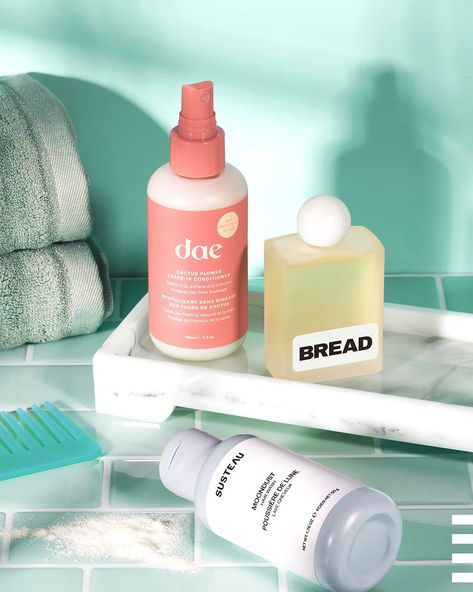 Which of these fresh, new, #CleanAtSephora hair-care essentials is joining your wash-day routine first? 🧴 The hydrating leave-in conditioner 💧The nurturing hair oil ☁️The sustainable shampoo powder Clean Hair Products, Sustainable Shampoo, Hair Products Natural, Cosmetic Creative, Skincare Branding, Beauty Planet, Illustrator Design Tutorial, 광고 디자인, Hair Lotion