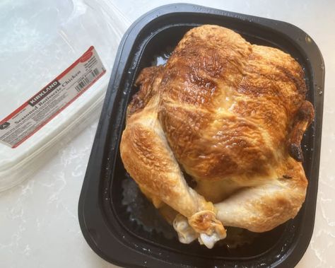 I Tried the Viral Hack for Costco Rotisserie Chicken and I'm Never Going Back Costco Rotisserie Chicken Recipes, Rotisserie Chicken Meal Prep, Costco Rotisserie Chicken Recipe, Chicken Hacks, Costco Rotisserie Chicken, Costco Chicken, Never Going Back, Broiled Chicken, Chicken Recipes Video