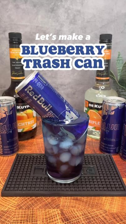 Blueberry Red Bull Alcoholic Drinks, Blue Curacao Recipe, Drink Bar, Peach Schnapps, Blue Curacao, Alcohol Drinks, Blueberry Recipes, Triple Sec, Schnapps