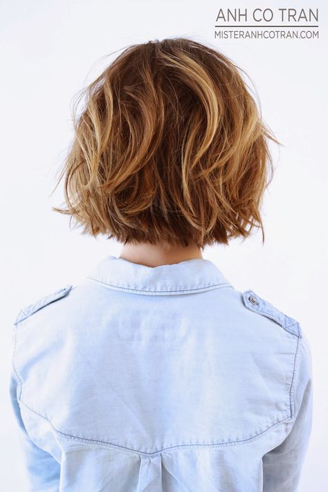 SHORT HAIR SUNDAY! - Anh Co Tran Messy Bob Haircut, Cute Bob Haircuts, Kort Bob, Dunner Wordend Haar, Balayage Blond, Messy Bob Hairstyles, Wavy Bob Hairstyles, Hair Cute, Layered Bob Hairstyles