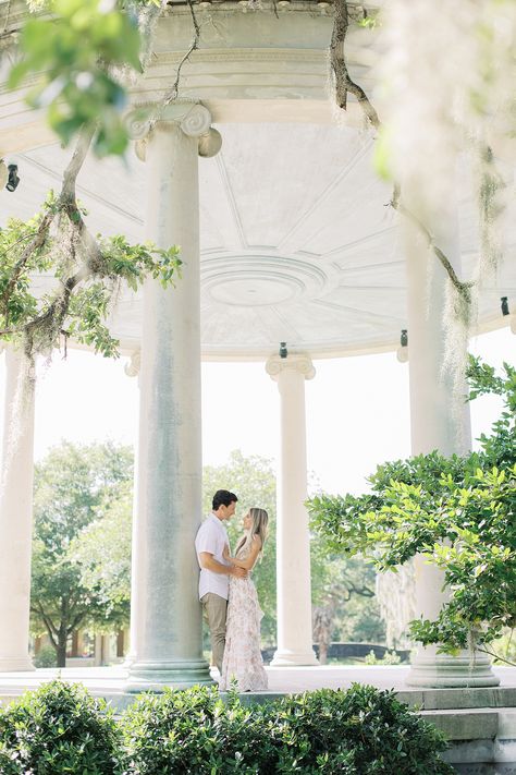 Engagement Photo Shoot Poses, New Orleans City Park, New Orleans City, Nola Wedding, Louisiana Wedding, Cute Engagement Photos, Couple Engagement Pictures, Pre Wedding Poses, Engagement Inspo