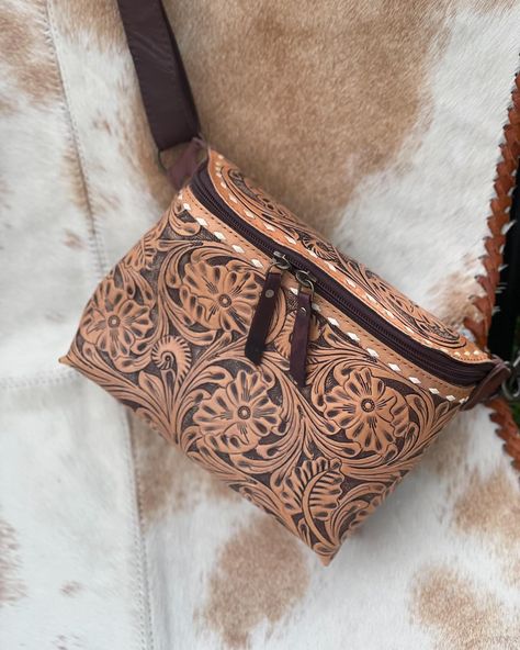 Only 3 of these leather sling bags left - - - #westernfashion #rodeofashion #westernboutique #azteccactus #shopazteccactus Leather Sling Bags, Classy Cowgirl, Western Boutique, Cute Country Outfits, Western Graphic Tees, Rodeo Fashion, Graphic Tee Dress, Cute Country, Cute N Country