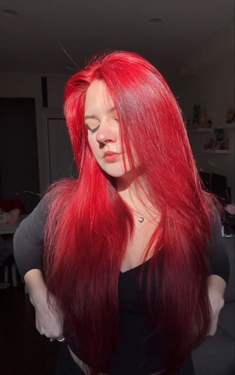 #redhair #redhaircolor #hairdye #hairdyeideas #diyhairstyle Tri Color Hair, Bright Red Hair Dye, Bright Red Hair Color, Pretty Red Hair, Ariel Hair, Red Hair Looks, Red Hair Inspo, Cherry Hair, Dyed Red Hair