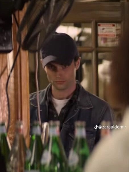 Joe Goldberg With Cap, Joe You, Joe Goldberg Icon, You Serie, Joe Goldberg, Dan Humphrey, Chuck And Blair, Penn Badgley, Chuck Bass