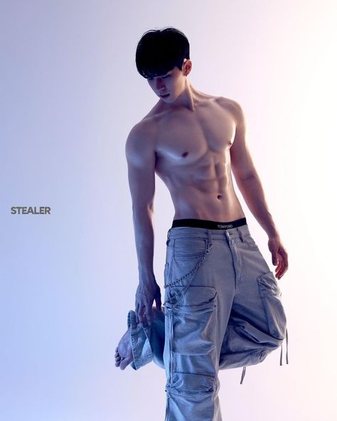 Lean Body Men, Asian Male Model, Male Pose Reference, Men Abs, Male Models Poses, Cute White Guys, Clothes Korean Style, Hot Asian Men, Boy Poses