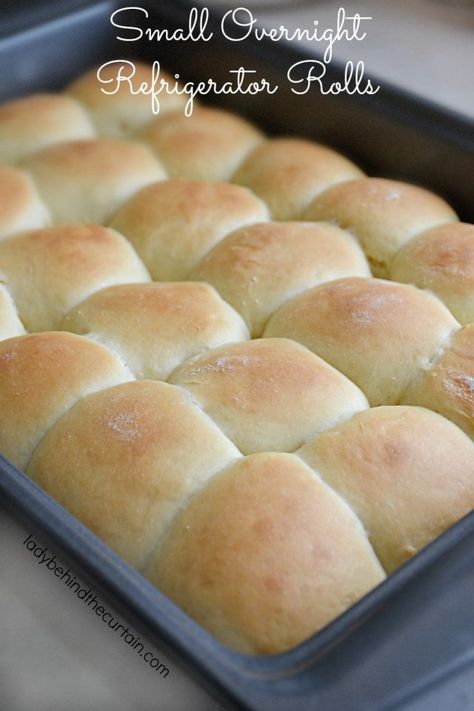 Overnight Refrigerator Rolls No Knead Refrigerator Rolls, Overnight Yeast Rolls Recipe, Overnight Rolls Dinner, Overnight Buns Recipe, Overnight Refrigerator Yeast Rolls, Overnight Yeast Rolls, Overnight Bread Dough, Refrigerator Yeast Rolls Recipe, Refrigerator Yeast Rolls