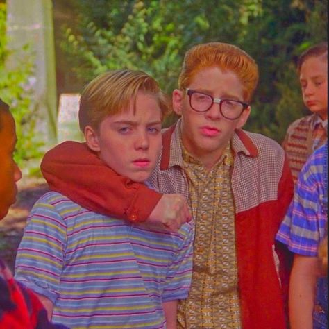 losers club bill denbrough richie tozier eddie kaspbrak it movie 1990 aesthetic indie icon 1990 Aesthetic, Clown Film, It Miniseries, Bill Denbrough, Eddie Kaspbrak, Richie Tozier, Seth Green, Beverly Marsh, It Movie