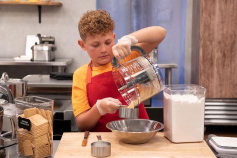 Local boy to appear on popular baking show on Food Network this month - East Idaho News Kids Baking Championship, Duff Goldman, Spring Baking, Kids Baking, Cake Classes, How To Make Cheesecake, Food Network Magazine, Mini Cheesecakes, Baking With Kids