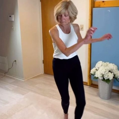 Candace Leslie Cima (@lifeinmy70s) • Instagram photos and videos Style With Short Hair, Classic Chignon, Work Outs, Beauty Ideas, You Tube, I Decided, Short Hair, Short Hair Styles, Instagram Photos