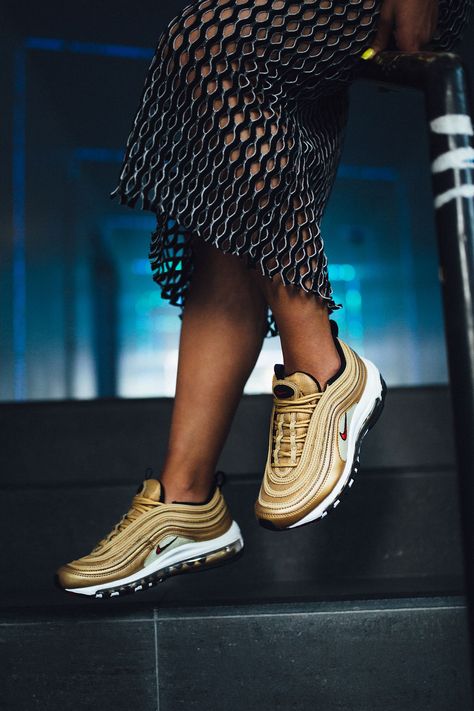 Nike 97, Air Max 97s, Womens Outfit, Nike Snkrs, Nike Gold, Nike Air Max For Women, Nike Air Force Ones, Air Max Women, Everyday Shoes