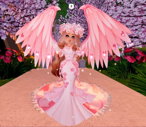 Cupid Royal High, Valentine’s Day Royale High Outfits, Royal High Valentines Outfit, Rh Valentines Outfit, Royale High Valentines, Goddess Of Triumph, Dramatic Eyelashes, Diy Maxi Skirt, Rh Design