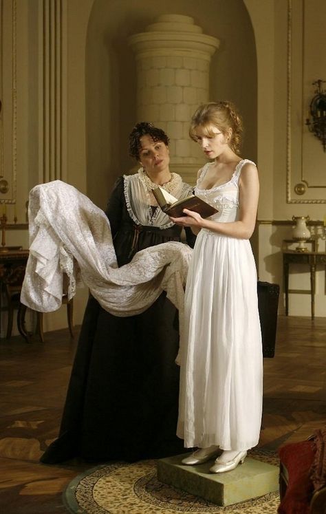 War and Peace 2007 - Natasha Rostova Era Core, Royal Au, Clemence Poesy, Period Clothing, Royalty Aesthetic, Regency Romance, Regency Fashion, Lily James, Costume Drama