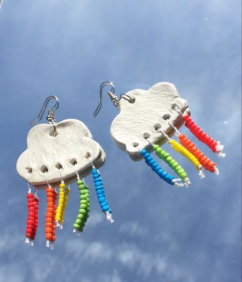 Earrings from air dry clay and colorful beads! 🌈 Air Dry Clay Rainbow, Air Dry Clay Beads Diy, Air Dry Clay Accessories, Air Dry Clay Earrings Diy, Things To Make Out Of Air Dry Clay, Air Dry Clay Beads, Air Dry Clay Keychain, Air Dry Clay Jewellery, Air Dry Clay Jewelry