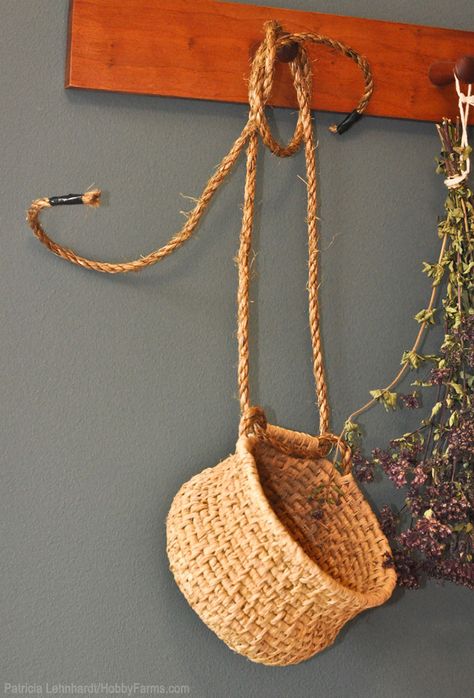 Don’t drop or lose your harvesting basket ever again. This hip basket ensures your fresh produce is always within hand’s reach. Crochet Harvest Basket, Christmas Eclectic, Harvesting Basket, Diy Basket Weaving, Earth Crafts, Earth Craft, Gathering Basket, Harvest Basket, Willow Weaving