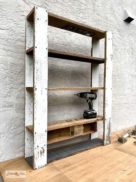 Junk Organization, Workshop Shelves, Vintage Booth Display, Wood Garage, Rustic Furniture Diy, Car Products, Funky Junk Interiors, Reclaimed Wood Projects, Retail Shelving