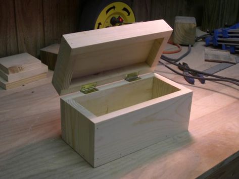 Wooden Box Plans, Wooden Box Diy, Small Wood Box, Wooden Box With Lid, Small Wooden Boxes, American Flag Wood, Handmade Wooden Boxes, Woodworking Supplies, Valentine Ideas